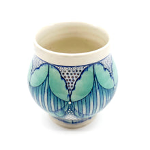 Load image into Gallery viewer, Cup 9oz - White Gold Luster Dots