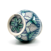 Load image into Gallery viewer, Cup 9oz - White Gold Luster Dots