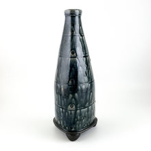 Load image into Gallery viewer, Triangle Vase: 40oz