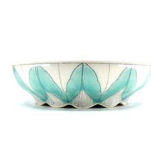 Load image into Gallery viewer, Serving bowl - small
